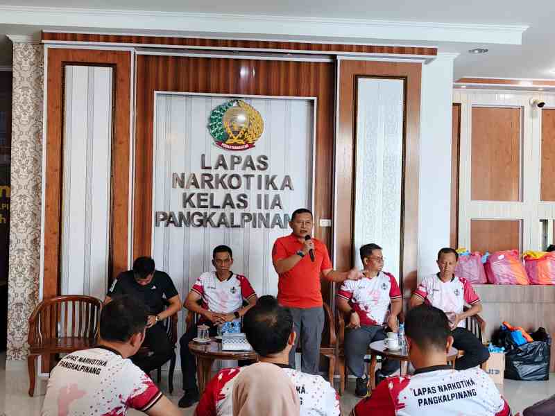 Lapas Narkotika Pangkalpinang Gelar Bakti Sosial, Bagikan Peralatan Sekolah untuk Anak Pegawai