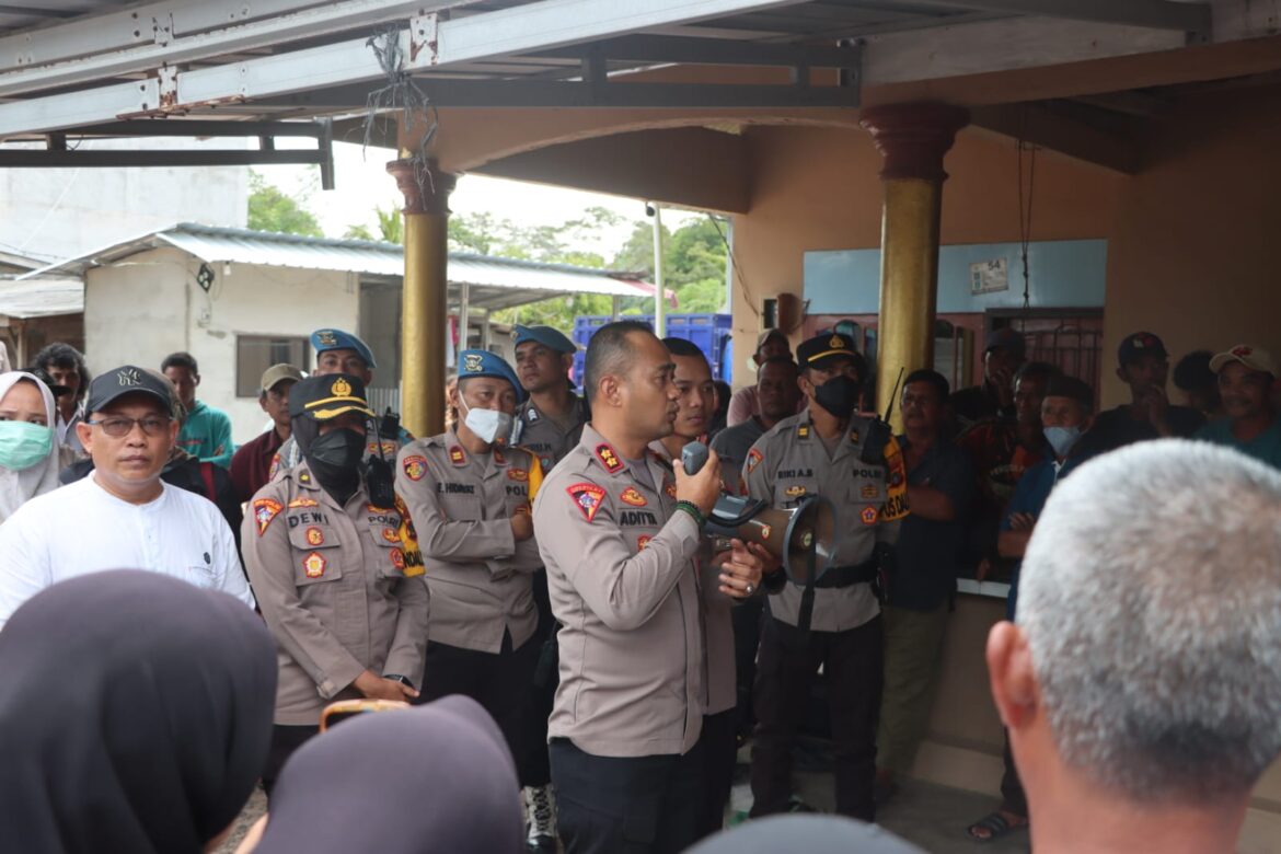 Polres Bangka Tengah Tarik Pasukan dari Batu Beriga, Kapolres: Kami Hadir untuk Menjaga Keamanan dan Mencegah Konflik