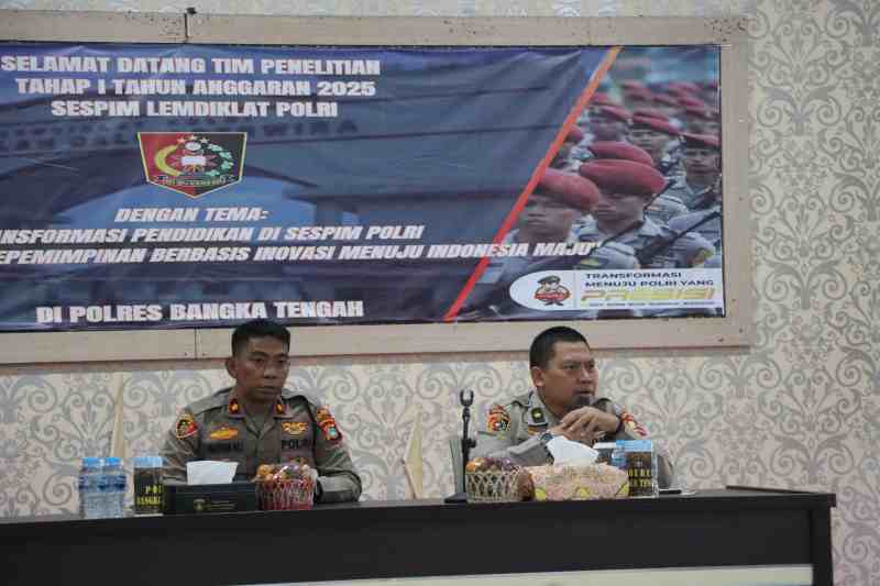 Dalam paparannya, Tim Peneliti juga menyoroti pentingnya pemanfaatan teknologi dalam sistem pendidikan.