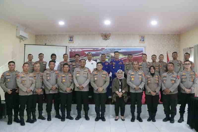 Kapolres Bangka Tengah AKBP Dr. I Gede Nyoman Bratasena, S.I.K., M.I.K. dalam sambutannya menyampaikan apresiasi dan dukungan penuh atas kehadiran Tim Puslitbang Polri dalam pelaksanaan penelitian ini.