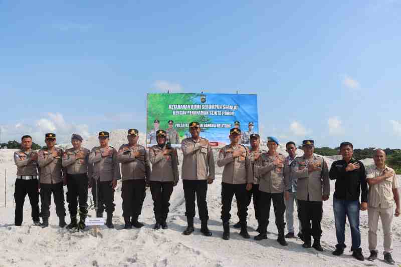 Beberapa jenis pohon yang ditanam dalam kegiatan ini, terdiri Jambu Mente, Ketapang Kencana, Tabebuya, dan pohon Pulai.