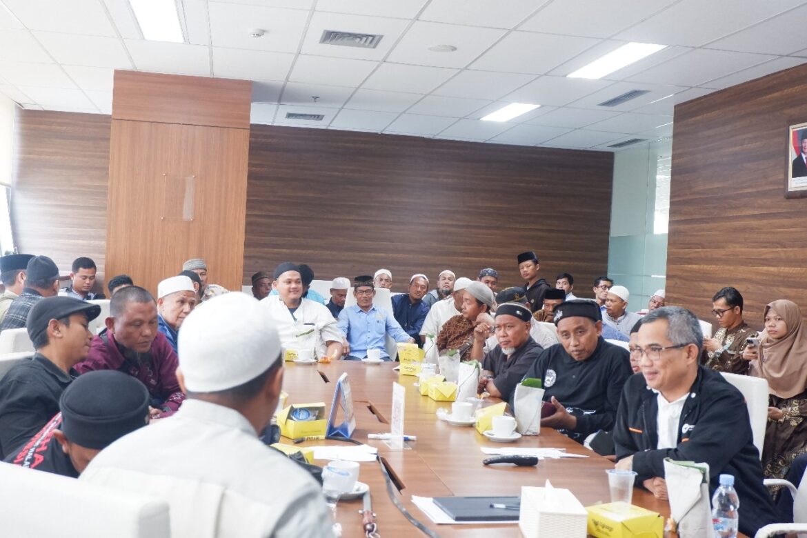 Pelindo Regional 1 melalui Pusat Pembinaan Dakwah Islam Regional 1 Mengadakan Pelatihan Pemotongan Hewan Qurban