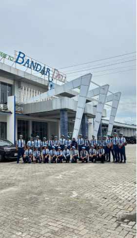 PT Pelindo Regional 1 Belawan menerima kunjungan SMK Teknik Tekno Nusantara di Terminal Penumpang Bandar Deli Pelabuhan Belawan