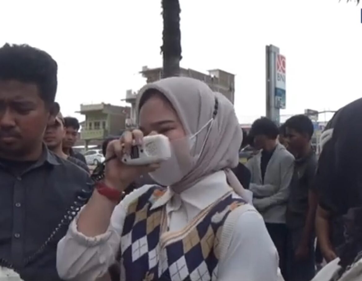 Aksi Damai di Polda Sumut Minta Semua Pelaku Pembunuhan Segera Ditangkap, Anak Kandung Menangis Mohon Usut Tuntas